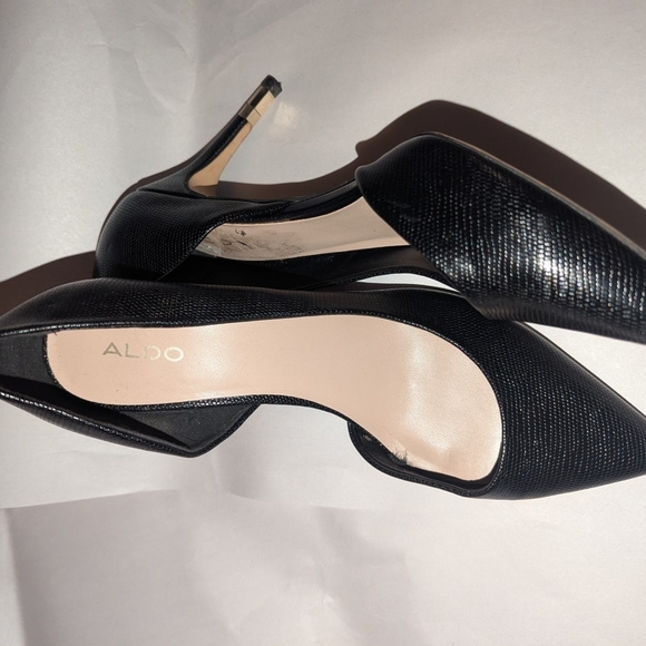 Aldo Black Textured Heels - Picture 2 of 4